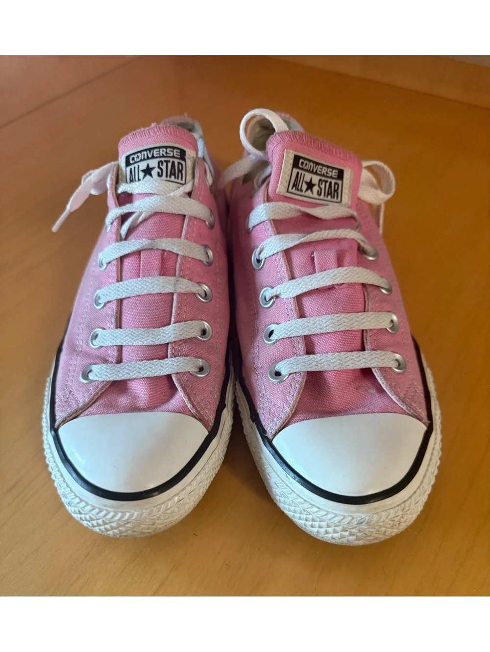 Converse All Star Low Top Pink Canvas Sneakers Unisex Size 8 Men / 10 Women